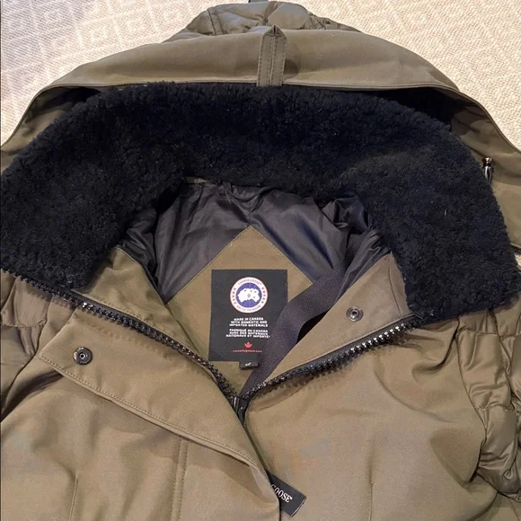 Canada Goose Women's Elwin Green Quilted Jacket. Excellent condition. - Picture 4 of 6